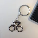 Nøglering - cykelrytter blank sølv