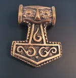 Vikingevedhæng bronze Thorshammer - Mjølner med Krigermaske XL, Vikingevedhæng i bronze - Thors hammer "Mjølner" med Krigermaske XL