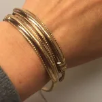 Vikingearmbånd Armring i bronze Midgårdsormen, slange, to hoveder, hoved i begge ender, slangearmbånd, guld, gyldent, forgyldt, Armbånd bronze med keltisk evighedsflet ,Vikingearmbånd, vikingesmykker, fund, vikingefund, smykker, armring, herresmykke, herrearmbånd, til mænd, keltisk, flet, fletværk, uendelig, evig, museums, museumssmykker, biti, ribe, bronzearmbånd, asgård, midgård, udgård, asa, asatro
