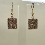 Bronze Ørehængere - Guldgubbe Kys, Vikinge Ørehængere i bronze - Guldgubbe kys, kærlighed, amulet, symbol, kærlighedsgave, valentinesgave, forlovelse, bryllup, kæreste, kærester, vikingesmykker, vikingefund, museumssmykker, kopismykker, vikingekopi, fund, ribe, biti, dansk, vikingesmykker bronze ørehængere guldgubbe kys