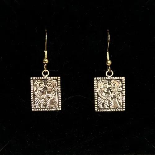 Bronze Ørehængere - Guldgubbe Kys, Vikinge Ørehængere i bronze - Guldgubbe kys, kærlighed, amulet, symbol, kærlighedsgave, valentinesgave, forlovelse, bryllup, kæreste, kærester, vikingesmykker, vikingefund, museumssmykker, kopismykker, vikingekopi, fund, ribe, biti, dansk, vikingesmykker bronze ørehængere guldgubbe kys