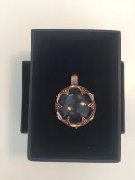 vikingesmykker - vikingevedhæng m gotlandsk krystal