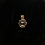 Vikingevedhæng i bronze - Gotlandsk krystal - S, Vikingevedhæng i bronze - Gotlandsk Bjergkrystal lille, museumssmykker, vikingesmykker, vedhæng, bronze, kobber, fund, udgravninger, kopi, smykker, ægte, original, aser, gamle, nordiske, guder, mytologi, nordisk, vikingetiden, biti, ribe,