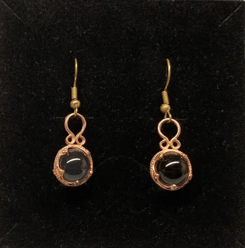 Ørehængere Bronze - Gotlandsk krystal 12 mm, Ørehængere Bronze - Gotlandsk krystal 10 mm, Vikinge Ørehængere i bronze - Gotlandsk krystal enkel, ørehængere, øreringe, ørenringe, øresmykker, bronze, smykker, vikingesmykker, museumssmykker, museums, kopismykker, vikingekopier, oldtidsfund, historiske smykker, ægte, originale, aser, nordisk, nordiske, mytologi, gamle, symbolik, amuletter, specielle, kvalitet, ribe, biti, fund,