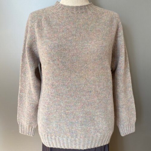Harley of Scotland Lambswool Pullover - Pastel mix, perlemor, perlemorsfarver, pastelfarver, lys, grå, lysegrå, meleret, feminin, dæmpet, diskret, smuk, enkel, luksus, klassisk, stilig, sporty, skotsk, pullover, pige, dame, til piger, sweater, striktrøje, biti, ribe