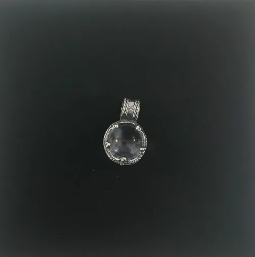 Vikingevedhæng i sølv m. gotlandsk krystal - XS,Vikingevedhæng i sølv m. gotlandsk krystal - S, lille, sølvskat, sølv, ægte, vikingesmykker, sølvvedhæng, museums, smykker, vikinger, vikingetid, fund, gamle, nordiske, guder, tro, aser, forstørrelsesglas, magisk, krystalkugle, kopi, biti, ribe, gotland, gottland,