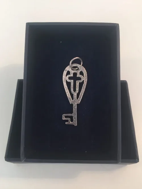 Vikingevedhæng Sølv - Nøglen til Himmeriget med Kors - Billede 2