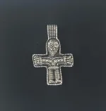 Vedhæng i sølv Vikinge kors med Kristus, kristus, jesus, kors, vikingekors, vikingevedhæng, vikingesmykker, kristendom, dåbsgave, dåbskors, sølvkors, ægte, sterling sølv, oprindeligt, original, kopi, gammelt, fund, vikingefund, museumssmykker, museums, ribe, biti,