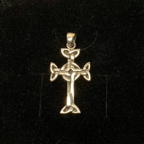 Vedhæng i sølv Lendalfoot Kors, np, 06-346-2, evighed, uendelighed, kors, sølvkors, vikingekors, vikinger, vikingetid, keltertid, keltisk mønster, fund, sølvkors, sølvvedhæng, ægte, original, oprindelig, gammelt, kopi, kopismykke, museumssmykke, ribe, biti