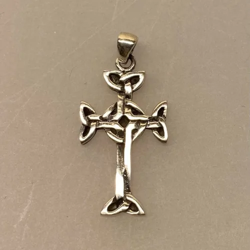 Vedhæng i sølv Lendalfoot Kors, np, 06-346-2, evighed, uendelighed, kors, sølvkors, vikingekors, vikinger, vikingetid, keltertid, keltisk mønster, fund, sølvkors, sølvvedhæng, ægte, original, oprindelig, gammelt, kopi, kopismykke, museumssmykke, ribe, biti