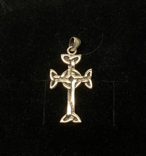 Vedhæng i sølv Lendalfoot Kors, np, 06-346-2, evighed, uendelighed, kors, sølvkors, vikingekors, vikinger, vikingetid, keltertid, keltisk mønster, fund, sølvkors, sølvvedhæng, ægte, original, oprindelig, gammelt, kopi, kopismykke, museumssmykke, ribe, biti