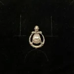 Vikingevedhæng i sølv - Freja - Rund lille- Vikingevedhæng i sølv - Rund Freja - freya, freyja, kærlighed, kærlighedsgudinde, frugtbarhed, asatro, aserne, valkyrie