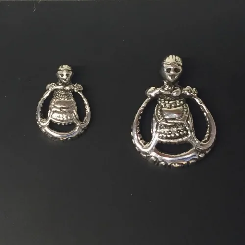 Vikingevedhæng i sølv - Rund Freja lille - Vikingevedhæng i sølv - Rund Freja - freya, freyja, kærlighed, kærlighedsgudinde, frugtbarhed, asatro, aserne, valkyrie