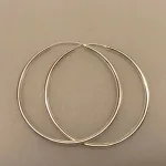 sø, 2045, Creoler i sølv Ø 45 mm glatte hoops 2 mm, store, tynde, flotte, hoops, creoler, øreringe, ørenringe, sølvøreringe, sølvhoops, ægte, sterling, sølv, 925, massive, holdbare, billige, nikkelfri, allergivenlige, allergitestede, danske, brands, nye, tilbud, lette, moderne, gaveide, konfirmation, student, stine a, enamel, kønig, enamel, maanesten, pico, biti, ribe