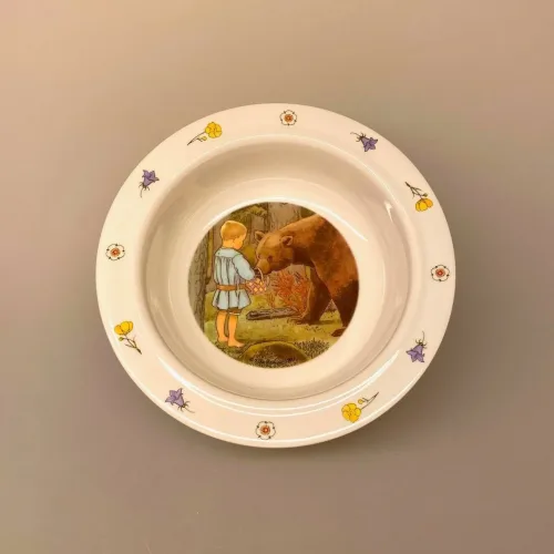Elsa Beskow dyb tallerken - Mors lille Ole, skål, barnedåb, dåbsgave, barselsgave, astrid lindgren, svensk, nostalgisk, retro, Mors lille Ole Elsa Beskow service dyb tallerken