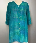 Skjortebluse Model 109 - A-facon med fiskeknapper - Chiffon "Gingko" Turkis