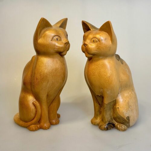 Kat - håndskåret - Trækat Kigger ligeud XL, C-LF-XL, Grå, kat, katte, kattefigur, trækat, trædyr, træfigur, håndlavet, træskærearbejde, flot, naturlig, naturtro. biti, ribe,