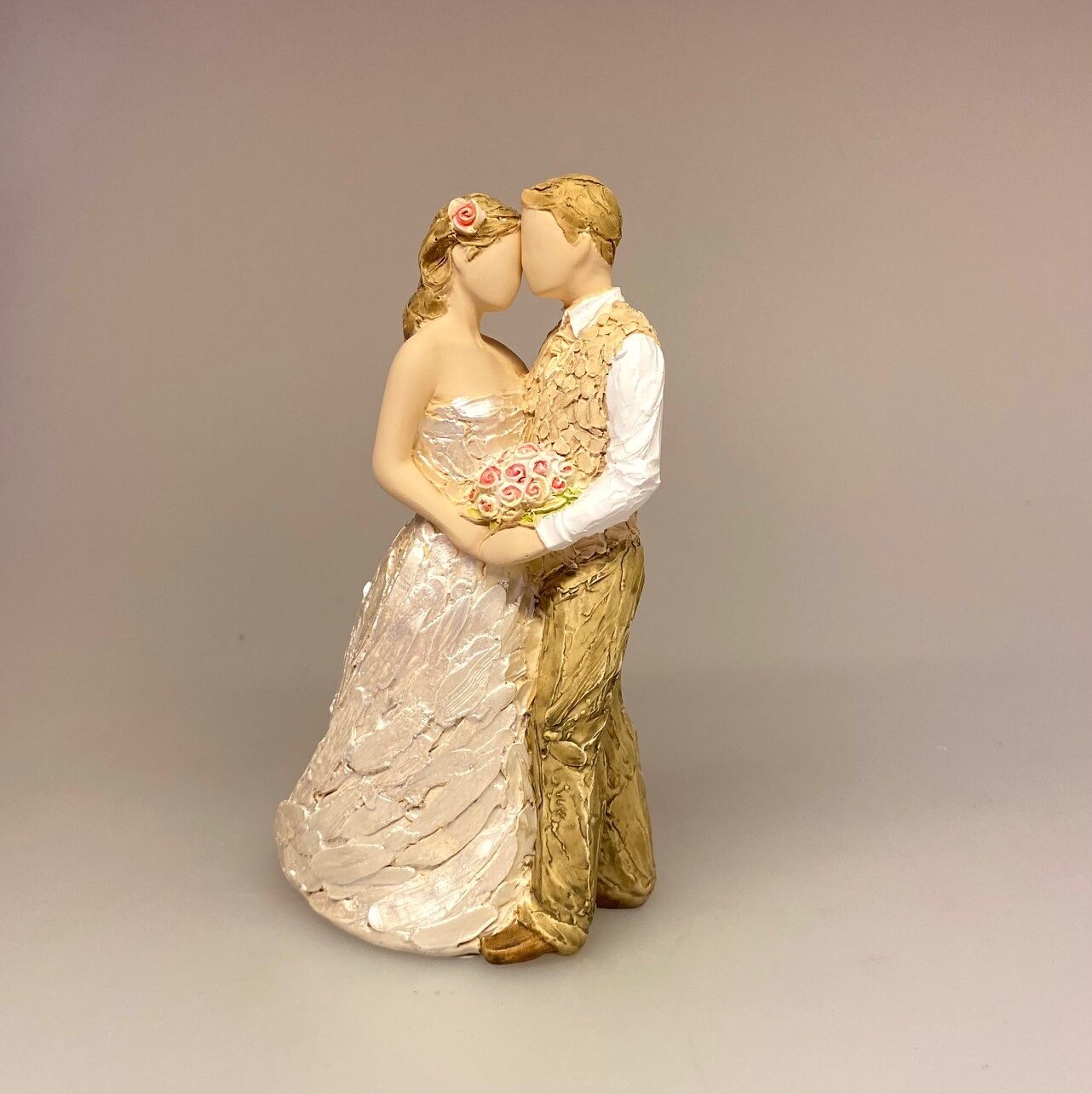 More Than Words - Lille Brudepar - Celebration, Arora "More than words" - Lille brudepar - Celebration - bryllup- bryllupskage - bryllupskagepynt - kagedekoration -