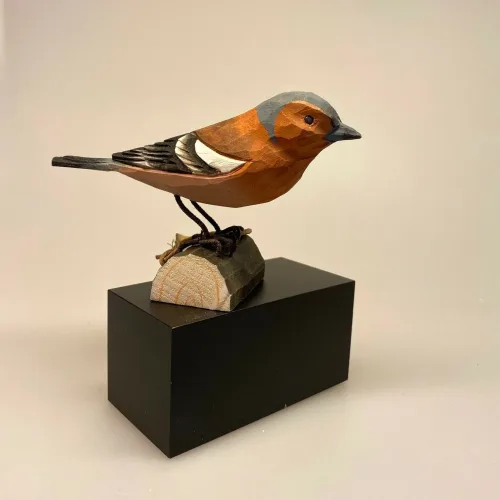 Naturens fugle af træ - Bogfinke,finke,Naturens fugle af træ, spurv, ornitolog, ornitologisk, fugle, kigger på fugle, fuglekiggert, fugleinteresseret, naturen, fri, fritid, outdoor, naturelsker, naturinteresseret, Biti, Sort sol, Ribe, Nationalpark Vadehavet,