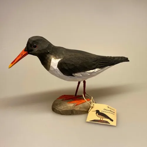 Naturens fugle af træ - Strandskade, måge, træfugl, træmåge, fugle af træ, håndsnittet, håndskåret, træarbejde, træfigur, deko bird, Wildlife Garden, svenske, fuglefigur, maritimt, tilbehør, interiør, dekoration, tema, sommerhus, sommerhus stemning, sommerhus deko, indretning, ved havet, stranden, strand tema, Biti, Ribe, kvalitet, flot,