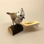 Topmejse, crested tit, mejse, havens fugle,Naturens fugle af træ - Halemejse, long-tailed tit, spurvefugl, danske fugle, fugle i farver, fuglefigur, model, træfugl, træfigur, wildlife garden, decobird, ornitolog, ornitologisk, samler, fugle, fugl, fugle entusiast, natur, den danske natur, fugleliv, gave, gaveide, jeg kigger på fugle, realistisk, naturlig, naturelsker, Biti, Ribe,Naturens fugle af træ - Topmejse