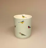 Krus - Ben Porcelæn - Fugle, fugle, kvidder, fuglesang, dompap, gærdesmutte, blåmejse, danske fugle, i farver, fauna, fuglekrus, krus, kop, porcelæn, kaffe, kaffekop, kaffekrus, te, tekop, tekrus, gave, gaveide, elsker, ornitolog, biti, sort sol, ribe, vadehavet, marsken