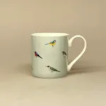 Krus - Ben Porcelæn - Fugle, fugle, kvidder, fuglesang, dompap, gærdesmutte, blåmejse, danske fugle, i farver, fauna, fuglekrus, krus, kop, porcelæn, kaffe, kaffekop, kaffekrus, te, tekop, tekrus, gave, gaveide, elsker, ornitolog, biti, sort sol, ribe, vadehavet, marsken