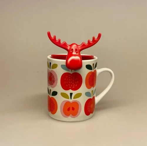 Tesi - Te si til krus - Elg Rød, rød, rudolf, jul, tedrikker, tea time, afternoon tea, kop, krus, tekop, løs te, tebrygning, brygge te, urtete, løsvægt, lækker, sjov, gaveide, gave, tealover, biti, ribe, elg, elge, sverige, elsdyrTesi - Te si til krus - Elg Rød, rød, rudolf, jul, tedrikker, tea time, afternoon tea, kop, krus, tekop, løs te, tebrygning, brygge te, urtete, løsvægt, lækker, sjov, gaveide, gave, tealover, biti, ribe, elg, elge, sverige, elsdyr