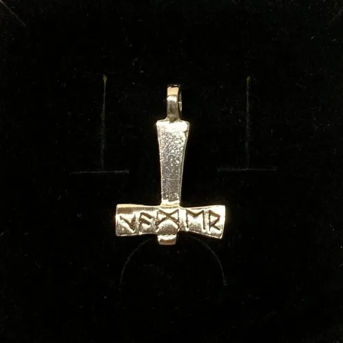 Vikingevedhæng i sølv- Thorshammer massiv med runer