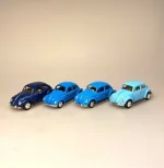 Bil metal VW - Folkevogn Bobbel - Classic Blå Metallic, folkevogn, boble, bobbel, nedgroet negl, asfalt, vw, volkswager, retro, modelbil, legetøjsbil, kopi, original, modelbil, modelbiler, samlere, samlerobjekt, gaveide, kørekort, ny bil, symbolsk,