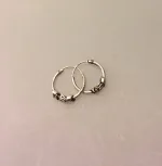 Øreringe – Creoler i sølv (12 mm) små tynde med S-mønster og glat bånd