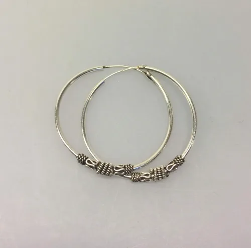 Ø 40 mm Creoler sølv med sol og oxyderet S-mønster, sø 098-1, Sølvøreringe, sølv smykker, ørenringe, øreringe, runde, ringe, hoops, creol, creoler, boho, boheme, chick, design, ægte sølv, sterling sølv, oxyderet, mønster, bevikling, snoning, pynt, street, cool, biti, ribe, sølv hoops,