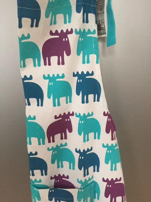 Forklæde bomuld med tryk - Elge blå/turkis/lilla