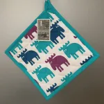 Grydelap - bomuld med tryk - Elge blå/lilla/turkis, ting med, elge, elsdyr, svensk, sverige, køkken, tekstiler, bagning, madlavning, praktisk, særlig, flot, sjov, gave, gaveide