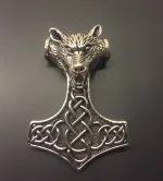 Vikingevedhæng i sølv - Thorshammer med Ulvehoved, ulv, ulve, fenris, fenrisulven, mjølner, thorshammer, stor flot, kvalitet, billig, ægte, original, sterling, sølv, vikingesmykker, museums, smykker, vedhæng, fund, gamle, guder, nordisk, mytologi, tro, vikingtiden, rollespil, ribe, bitii