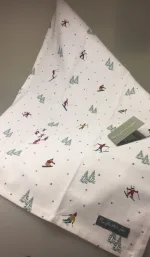 Viskestykke Bomuld med tryk - skiløbere, vinter, vinterlandskab, sne, snevejr, skisport, skiferie, skiløb, alpin, alpint, vinterferie, stemning, østrig, schweiz, juleferie, winterwonderland, stå på ski, julegave, juleferie, norge, fjellet, hytter, snehytte, jul i sneen, biti, ribe, glühwein, jagatee, jægerte,