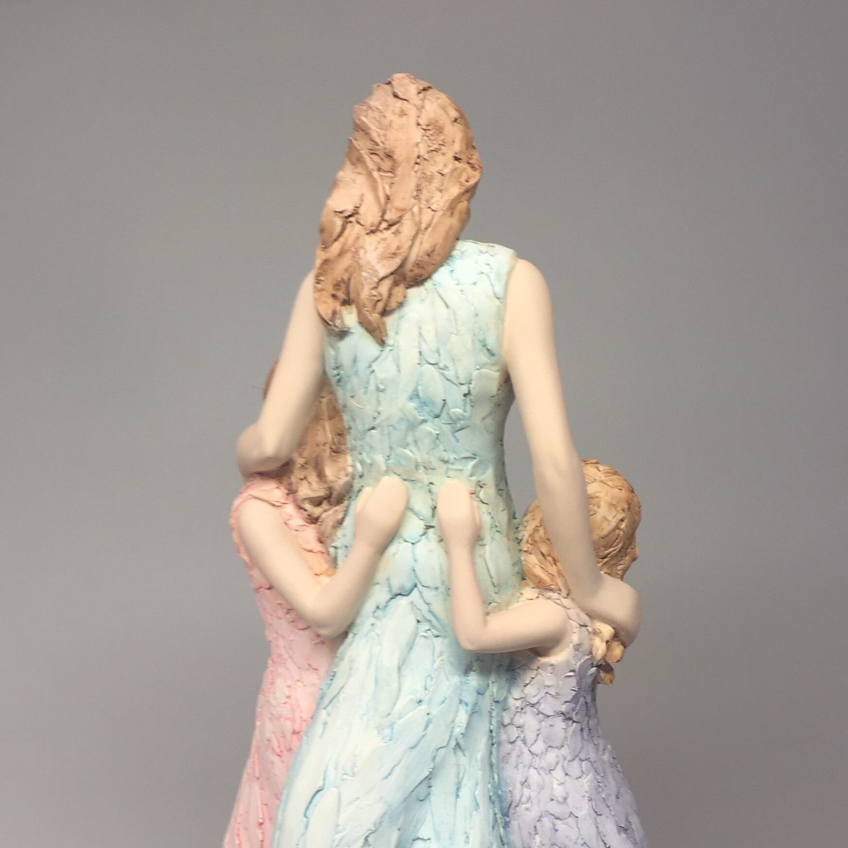 Arora "More than words" - Kvinde med to piger "Special Bond"