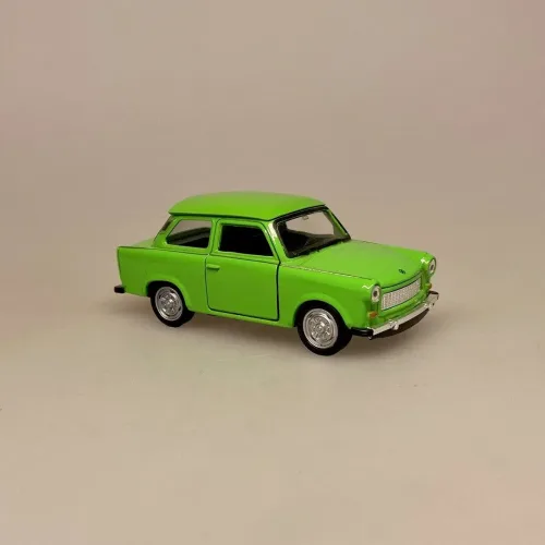 Bil i metal -Trabant classic - Æblegrøn, DDR, østtyskland, berlin, historie, trabi, retro, modelbil, legetøj, samler, olds mobile, veteranbil, træf, sjov, gave, symbolsk, kold krig, sangskjuler, kørekort, rejse, gavekort, biti, ægte, licens, tysk, ældre, old school