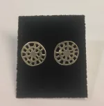 Vikingeøreringe i sølv - ørestikkere Helleristning