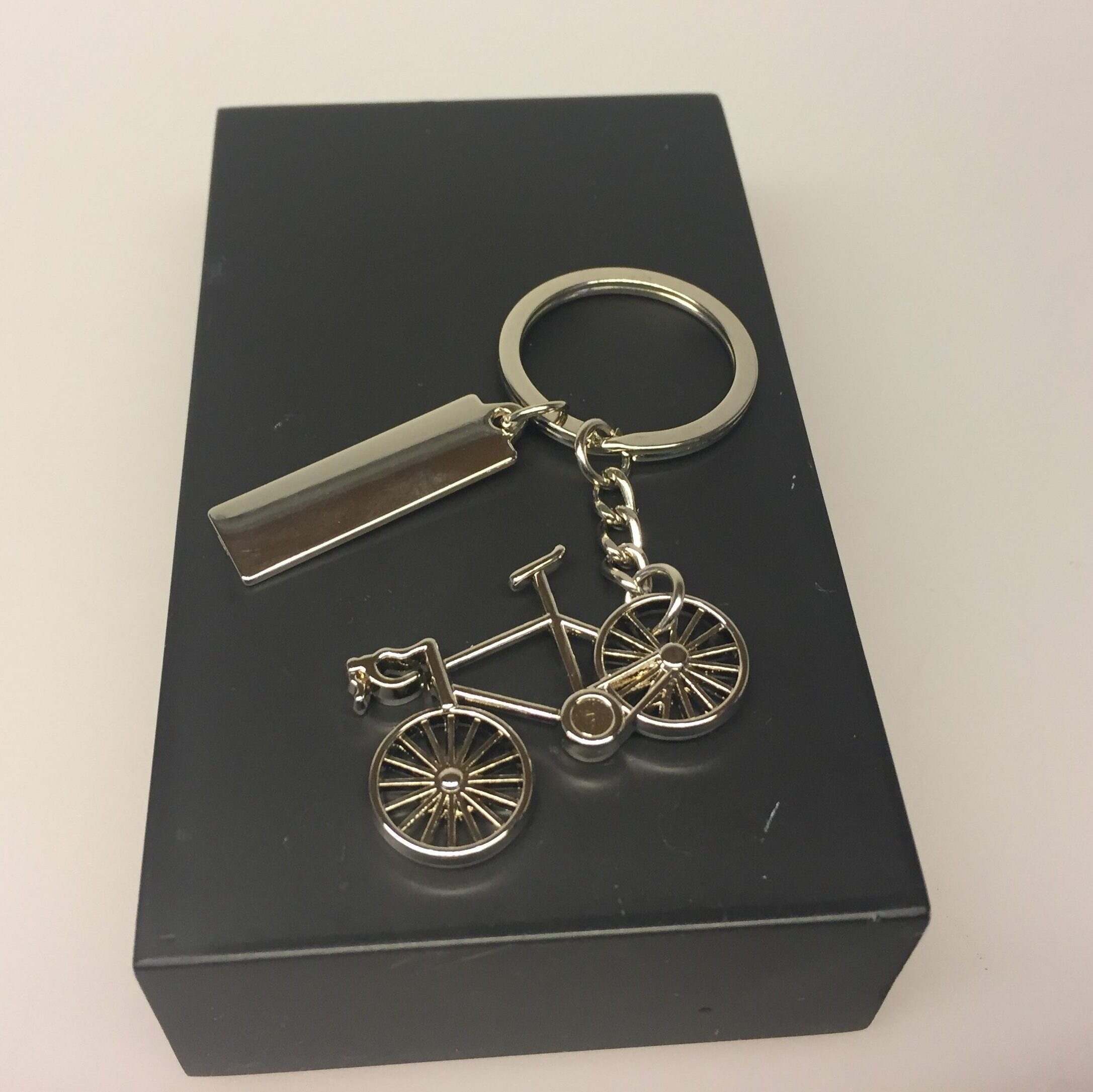Nøglering - Cykel blank med skilt