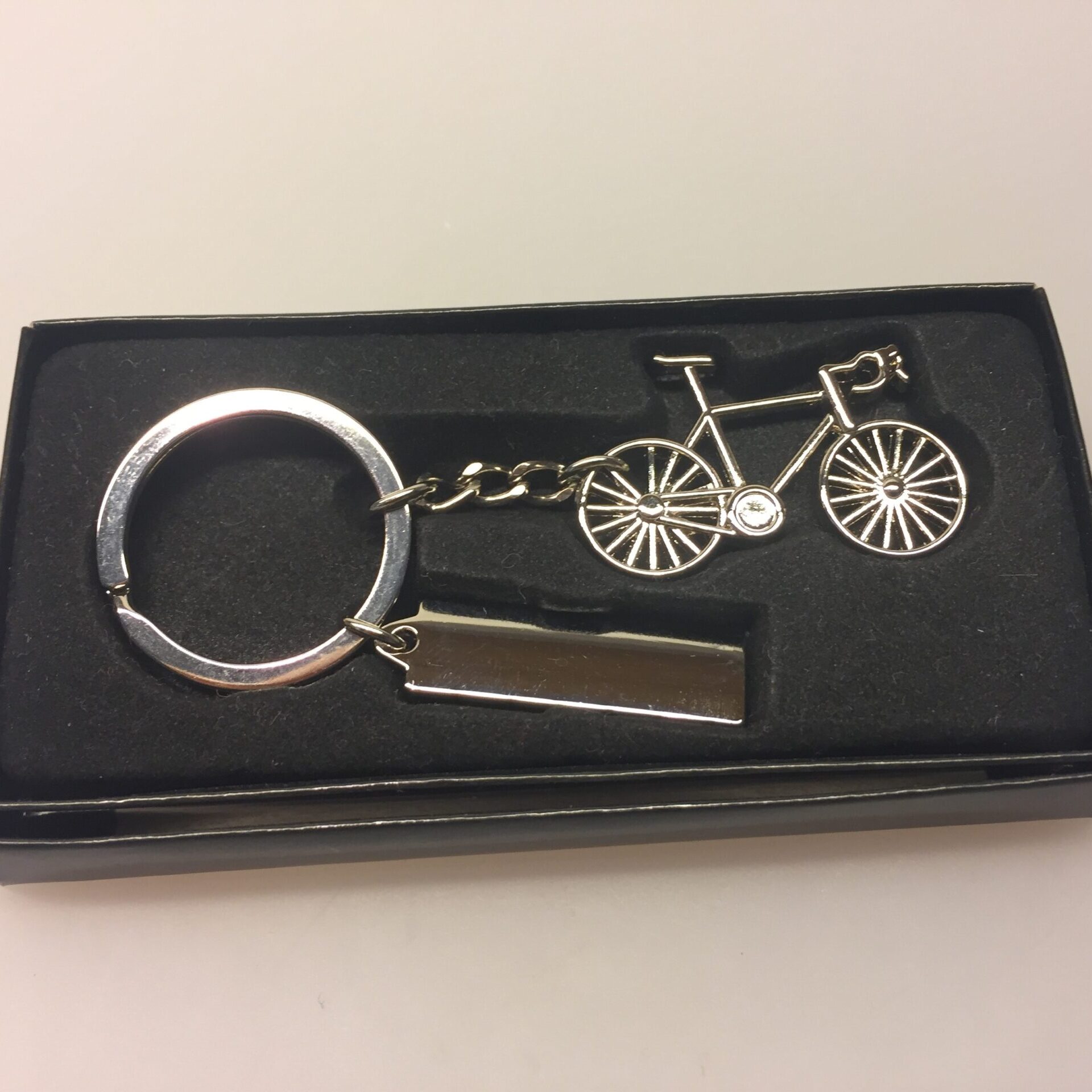 Nøglering - Cykel blank med skilt