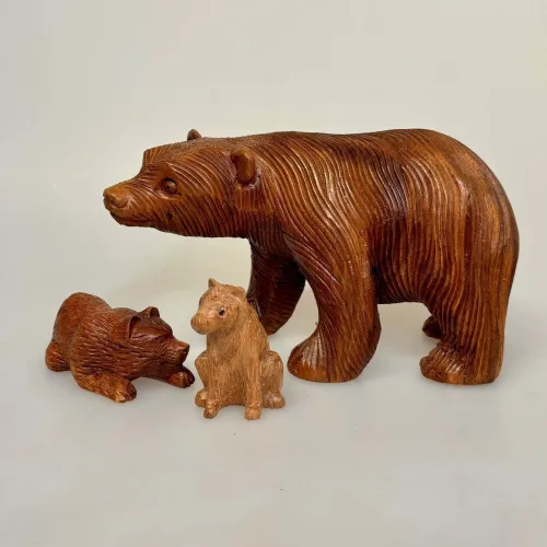 Bjørn - Håndskåret Træ - Liggende Lille, Bjørn - Håndskåret Træ - siddende mini, Bjørn - håndskåret træ - stor, B-WM, brun bjørn, ursus, bamsefar, bjørnen bjørn, guldlok og de tre bjørne, ursus arctos, ursidae