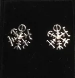 Vikingeøreringe Sølv Ørestikkere - Vejviser amulet, beskytter. beskyttelse, skytsengel, amulet, passer på, hjælper, vikingesmykker, vikingeøreringe, museumssmykker, museums smykker, kopi, oldnordisk, vikinge, vikinger fund, ægte sølv, sterling sølv, nikkelfri, flotte spændende, interessante, historiske, kopi smykker, biti, ribe, nordisk, mytologi, asatro, symboler, symbolik, historiske smykker, vikingetiden