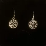 Vikingeøreringe i sølv - Livets træ Yggdrasil med blade - Vikinge vedhæng i sølv - Livets træ Yggdrasil med blade, Vikinge Vedhæng sølv - Livets træ Yggdrasil filigran, vikingesmykker, vikingsmykker, livstræet, ask, ygdrasil, yggdrassil, asatro, sølvvedhæng, sølvsmykke, kædevedhæng, freja, nordisk mytologi, asgård, udgård, midgård, museumssmykker, museums smykker, kopi smykker, fund, kopier af fund, ribe, biti,