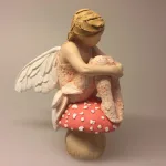 Arora "More than words" - Lille Alf på Paddehat - Enchanted - fe - alfe - magi - eventyr -fantasi - paddehat - fluesvamp - magi -magiens verden