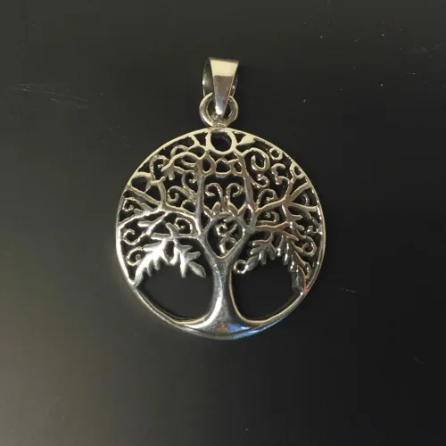 Vikinge Vedhæng sølv - Livets træ Yggdrasil filigran løv, vikingesmykker, vikingsmykker, livstræet, ask, ygdrasil, yggdrassil, asatro, sølvvedhæng, sølvsmykke, kædevedhæng, freja, nordisk mytologi, asgård, udgård, midgård, museumssmykker, museums smykker, kopi smykker, fund, kopier af fund, ribe, biti,