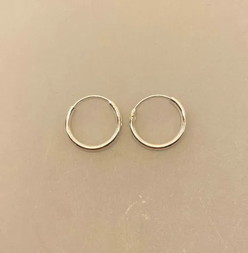 Creoler i Sølv Ø 18 mm Glatte Hoops 2 mm, sø 2018, tykke, små, blanke, enkle, stilede, hverdag, hverdags, lyse, blanke, kvalitet, hoops, øreringe, rinde, ringe, billige, flotte, stilede, stilige, cool, smarte, biti, ribe