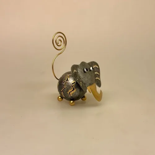 Metal Figur - Elefant Sølvgrå, Memo holder metal - Sølvgrå elefant, metalelefant, metalfigur, elefantfigur, huskeklemme, pengegave, penge i gave, fotoholder, ting med elefanter, elefantting, klemme, notesholder, noter