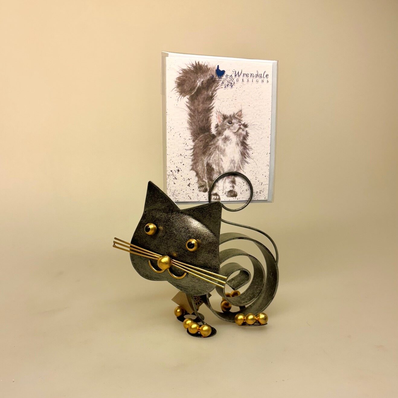 Metalfigur - Sort kat nelly, spiral, M74T, metalkat, kattefigur, kat, missekat, mis, sort kat, penge, pengegave, penge i gave, memo, noter, ting med katte, katteting, biti, ribe