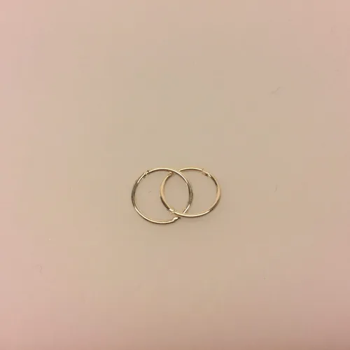 Creoler i sølv Ø 12 mm glatte hoops med click-lås, knækcreoler, clickcreoler, ægte, sterling, sølv, hoops, loops, hups, runde, ringe, blank, blanke, kvalitet, holdbare, nemme, nemme at lukke, smarte, små, diskrete, billige, øreringe, ørenringe, cirkler, biti, ribe